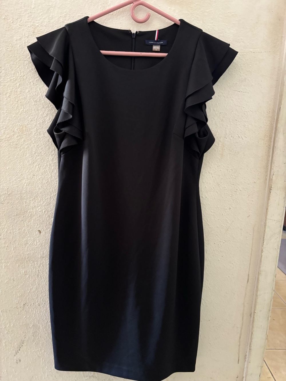 Tommy Hilfiger black ruffle-sleeve sheath dress